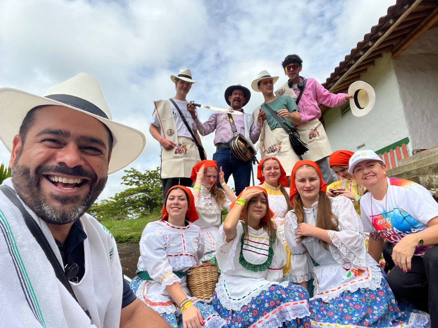 🌸 Cultura, música y tradición del Valle del Cauca. Viajar es también sentir a su gente.